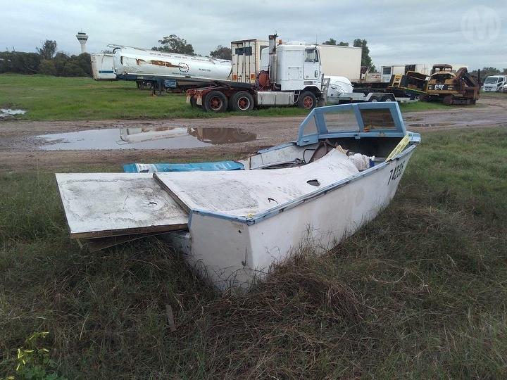 Damaged Custom Wood Boat Boat For Auction in Perth Int l 