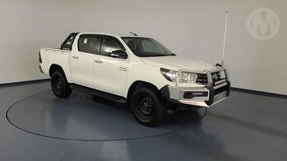 2016 Toyota Hilux GUN/TGN 120-130 GUN136R SR Hi-Rider 4D Dual Cab Utility Photo