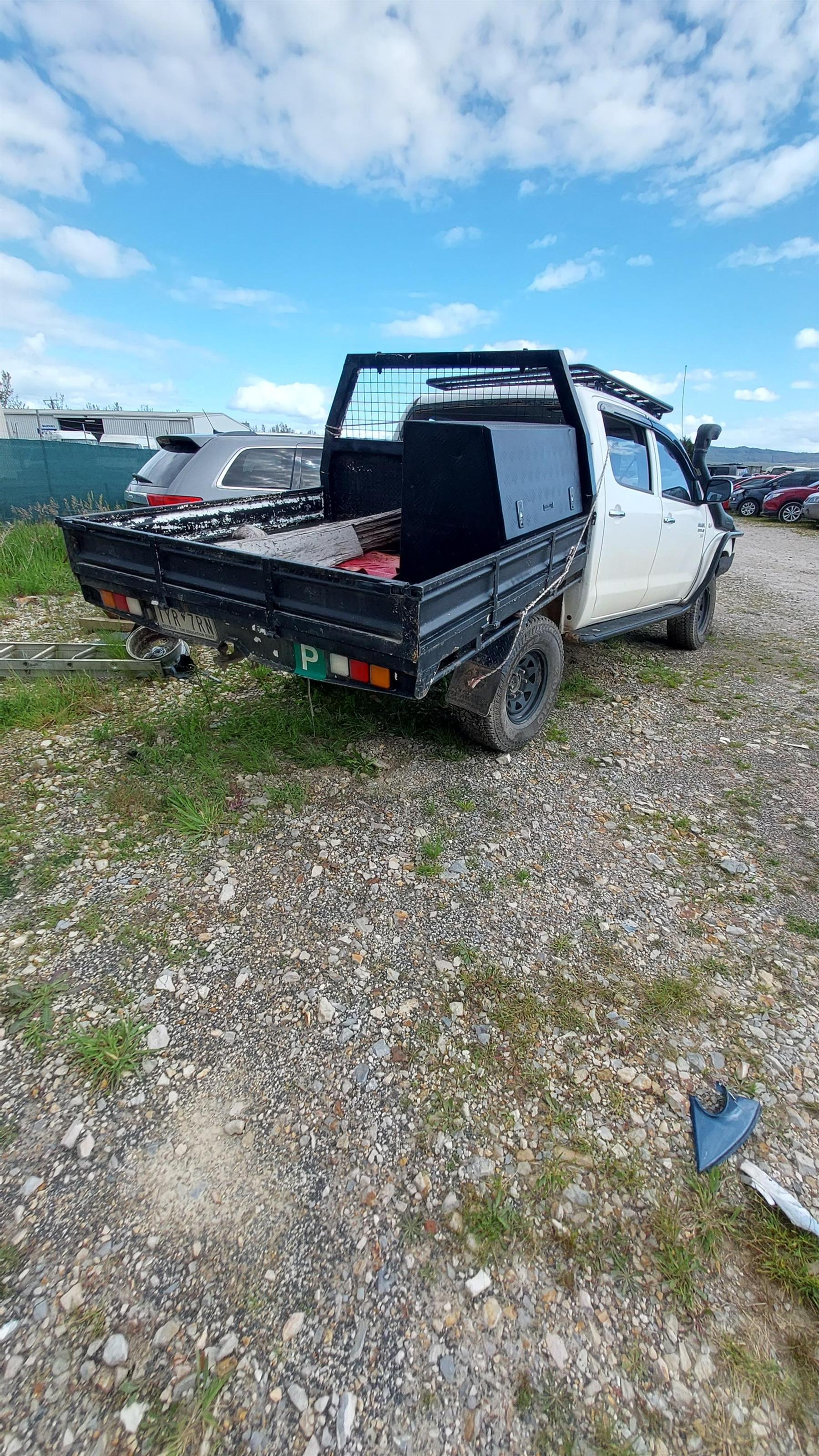 Damaged 2006 Toyota Hilux 150 SR Dual Cab Utility Unknown For Auction
