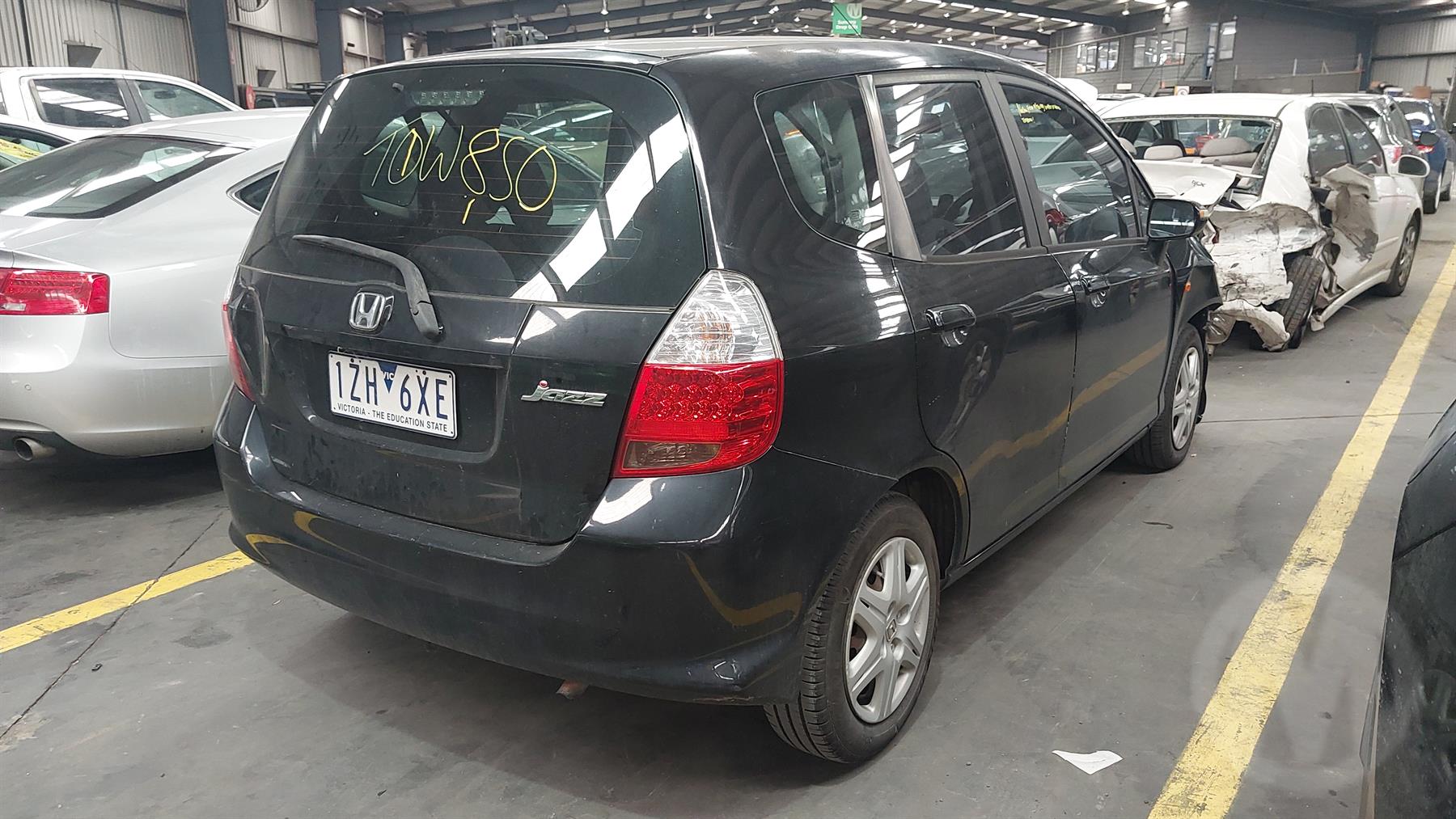 Damaged 2007 Honda Jazz GLi Hatch For Auction in National Online