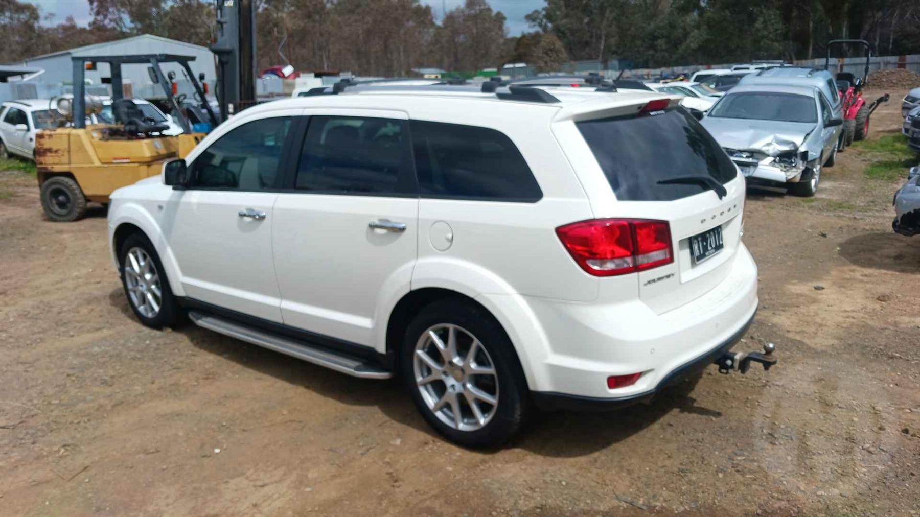 Damaged 2012 Dodge Journey RT Station Wagon Unknown For Auction in