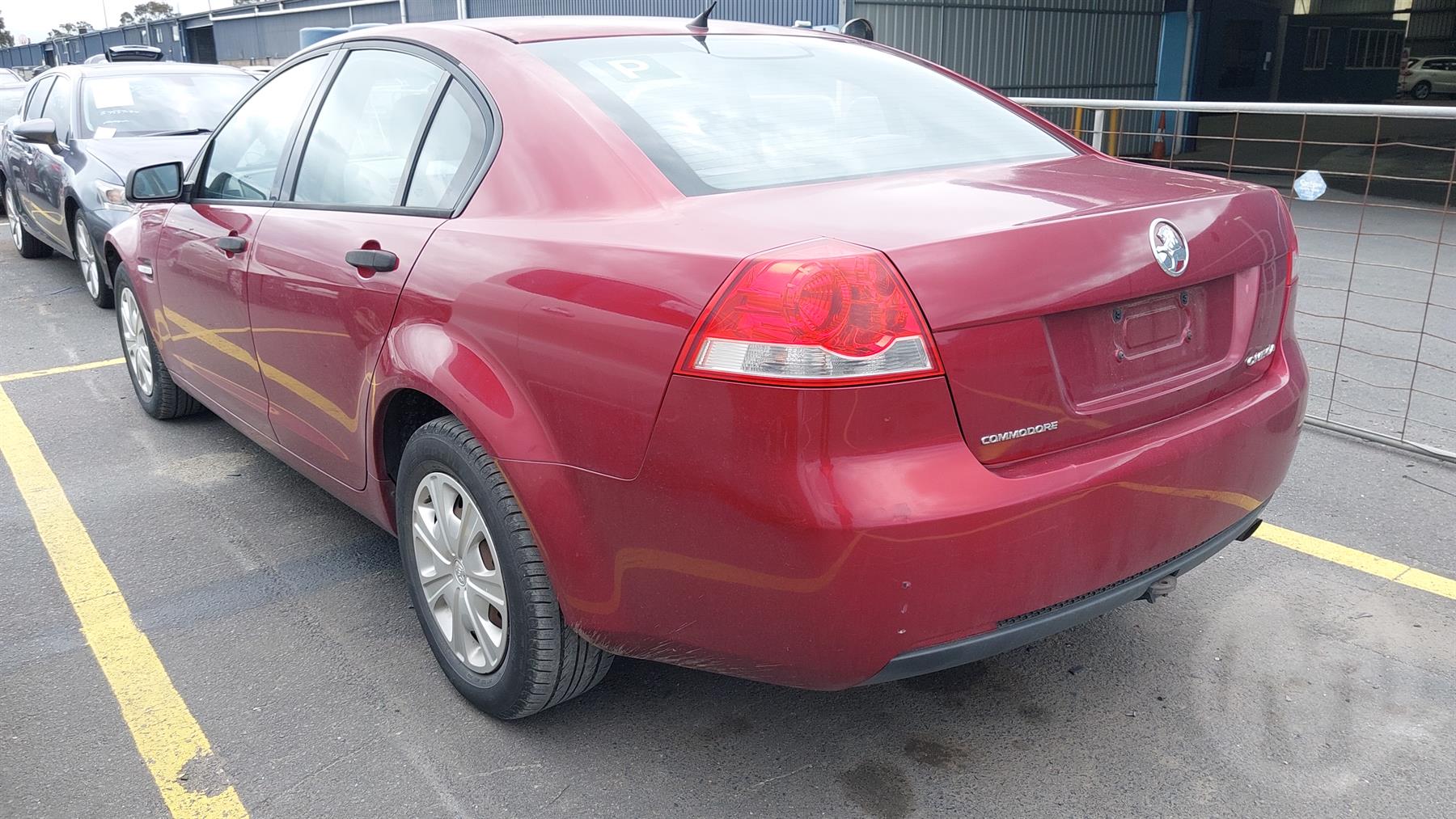 Damaged 2006 Holden Commodore VE Omega Sedan Unknown For Auction in
