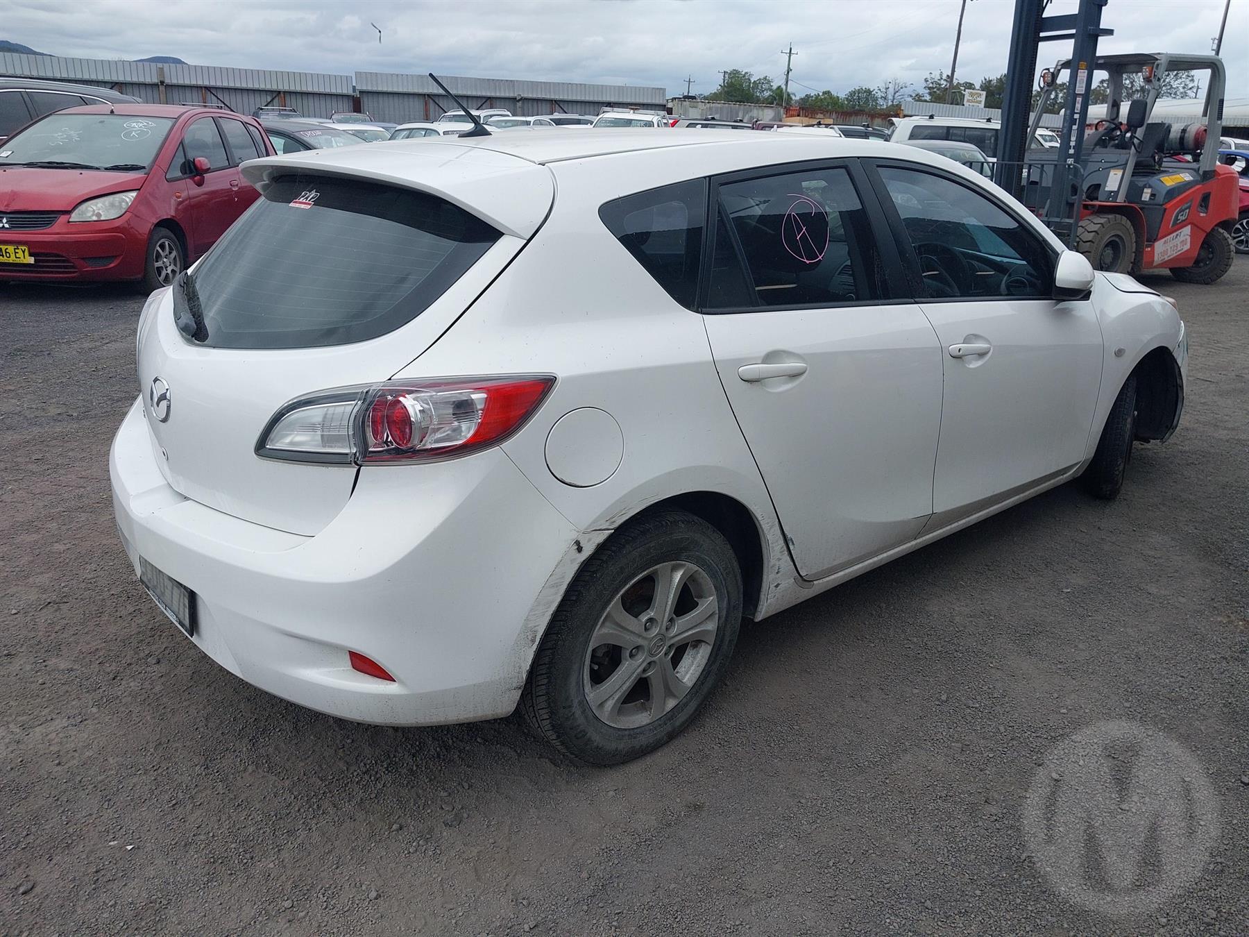 Damaged 2011 Mazda 3 Gen II Neo Hatch For Auction in National Online