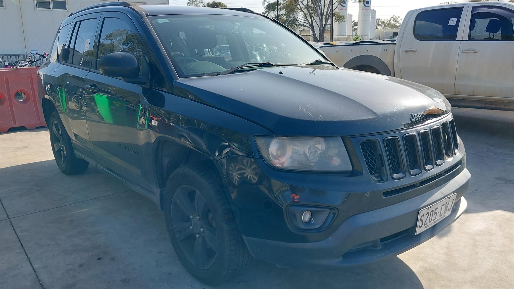 Damaged 2014 Jeep Compass MK Blackhawk Station Wagon For Auction in
