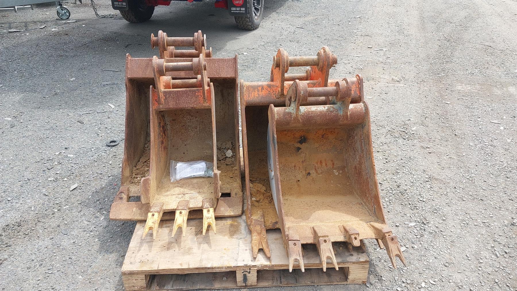 Used Excavator Buckets Bucket (Excavator, Backho For Auction in