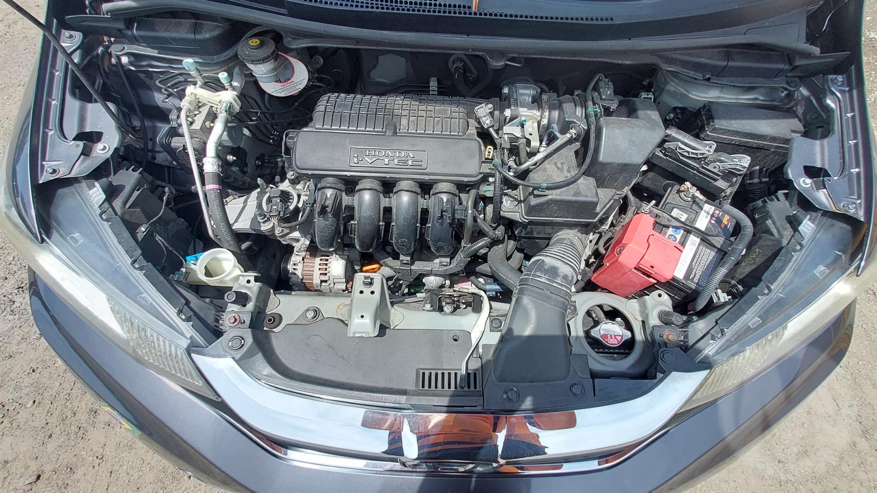 Damaged 2018 Honda Jazz GK VTi Hatch 5D Hatchback For Auction in