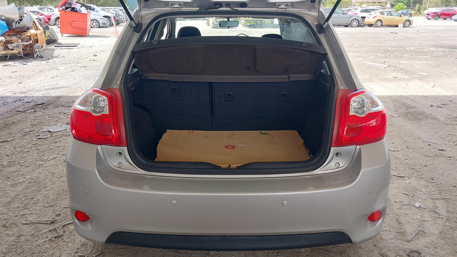 Toyota Corolla Hatchback 2010: Perpaduan Keseimbangan dan Keandalan