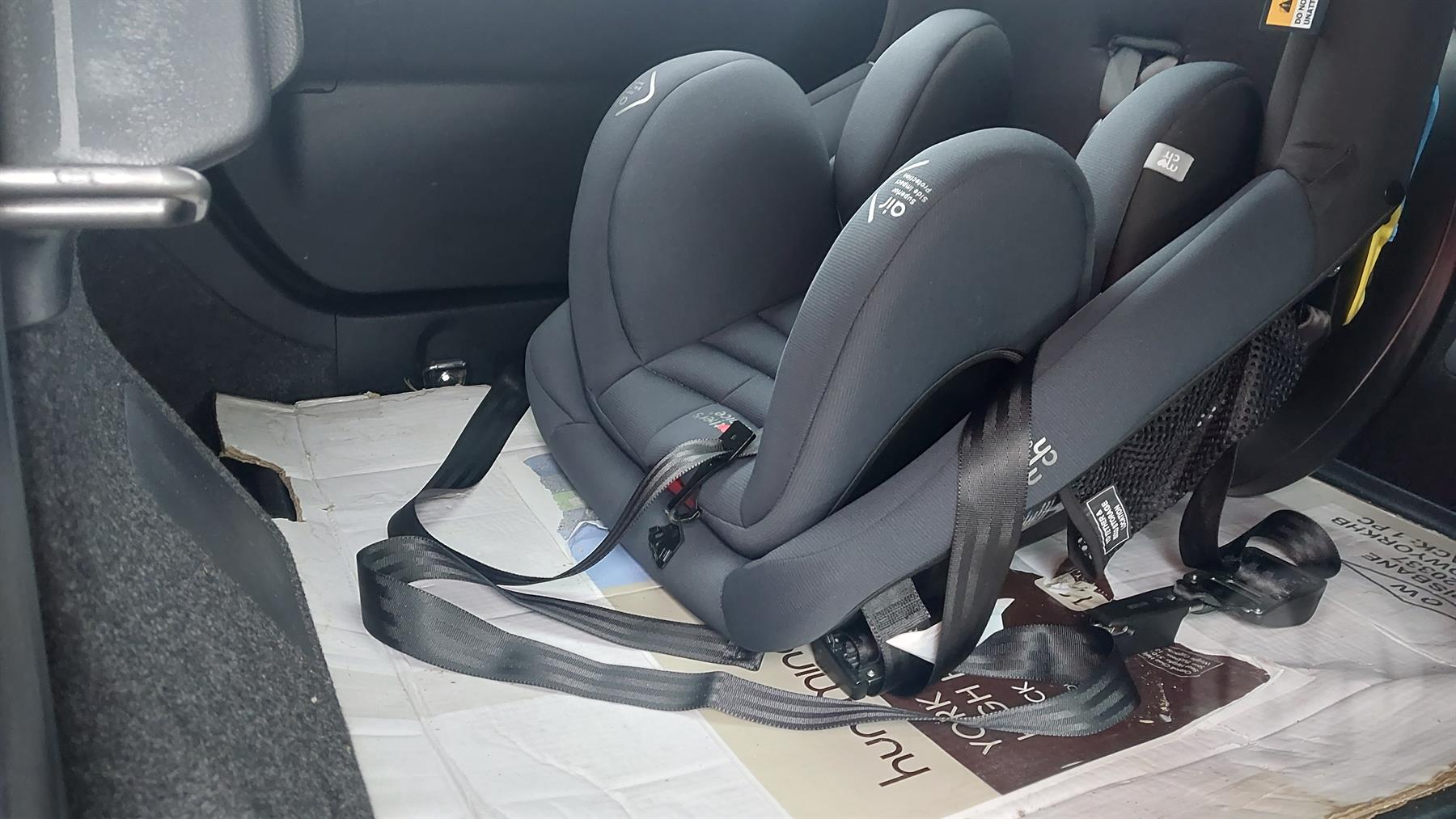 Toyota Corolla Hatchback 2013: Perpaduan Fungsionalitas dan Gaya yang Tak Lekang Zaman
