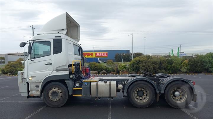 Lazy Owl Image