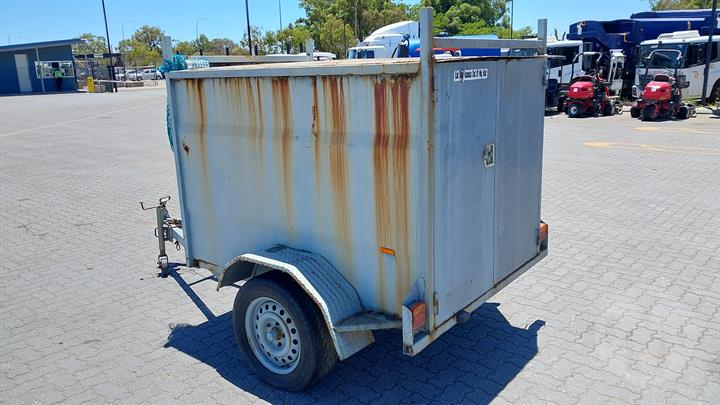 Lazy Owl Image