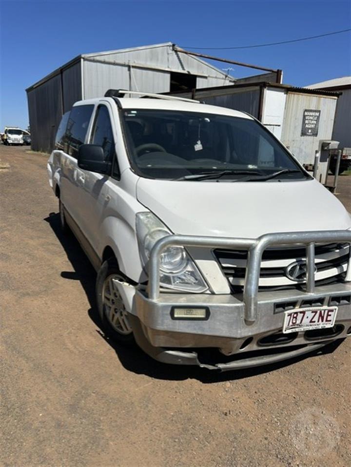 Lazy Owl Image