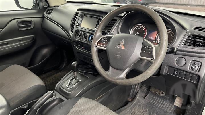 Lazy Owl Image