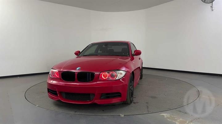 Lazy Owl Image