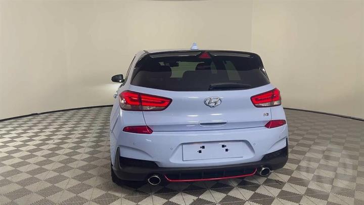 Lazy Owl Image