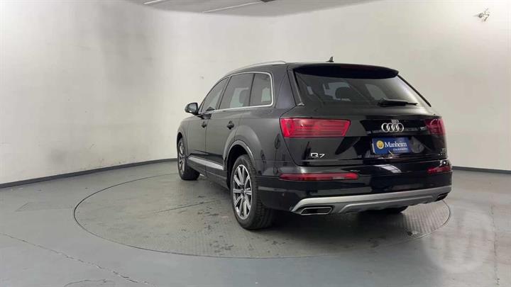 Lazy Owl Image