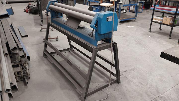 Lazy Owl Image