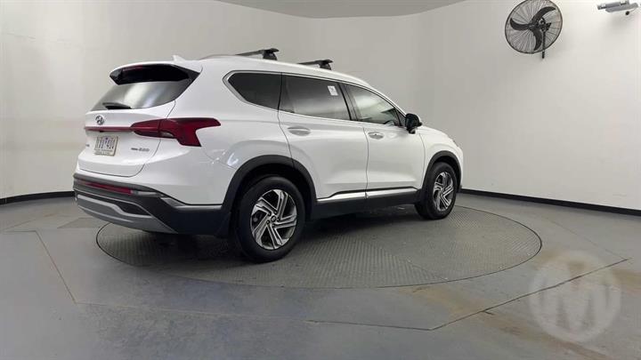 Lazy Owl Image