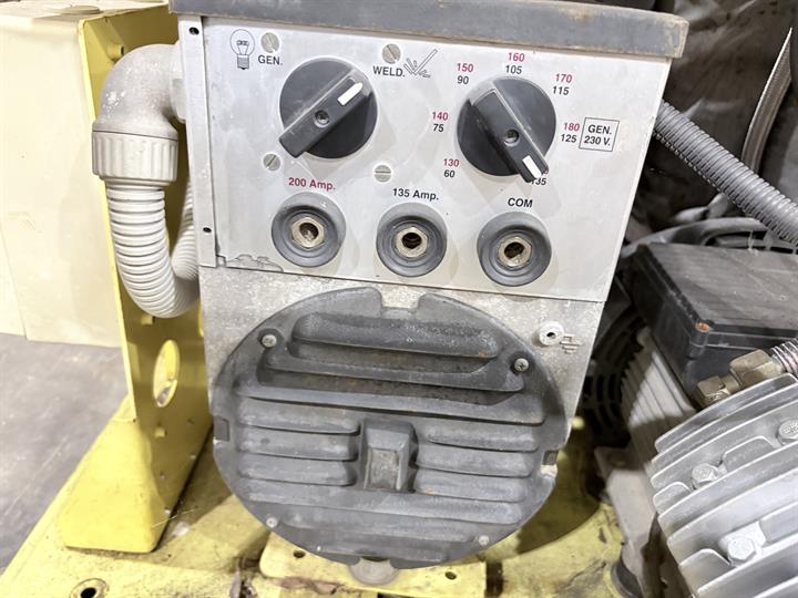 Lazy Owl Image