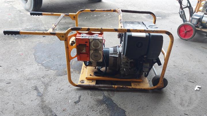 Lazy Owl Image