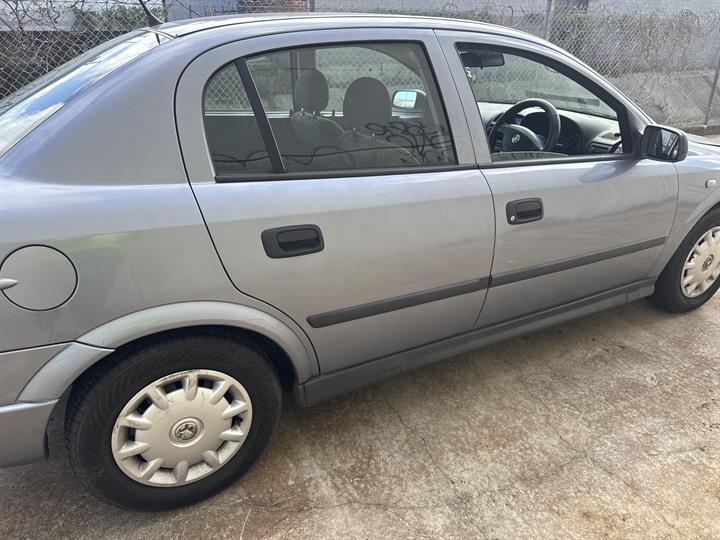 Lazy Owl Image