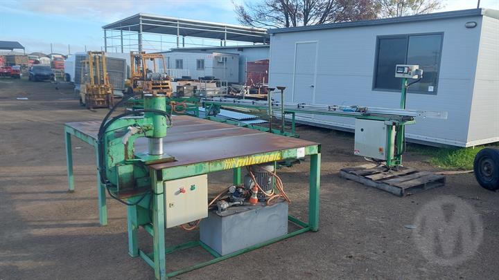 Lazy Owl Image