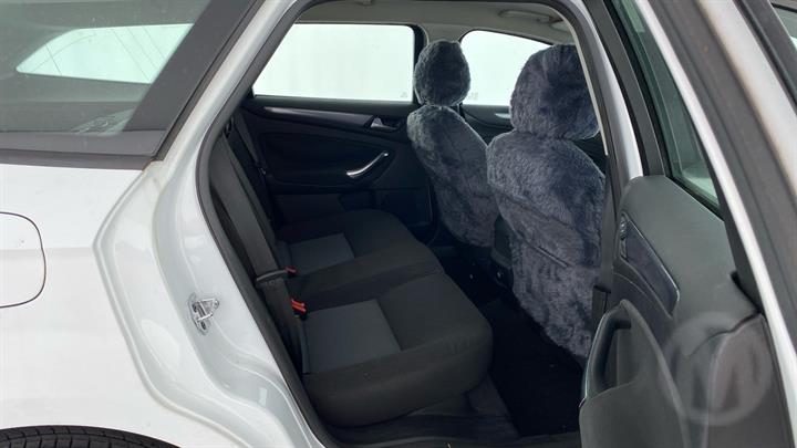 Lazy Owl Image