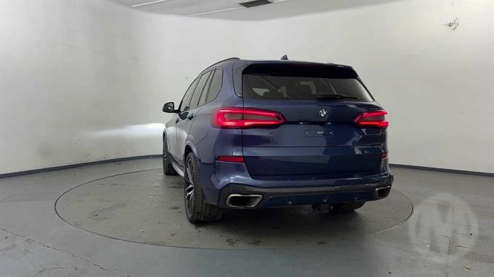 Lazy Owl Image
