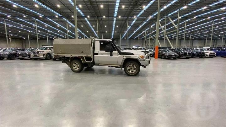 Lazy Owl Image