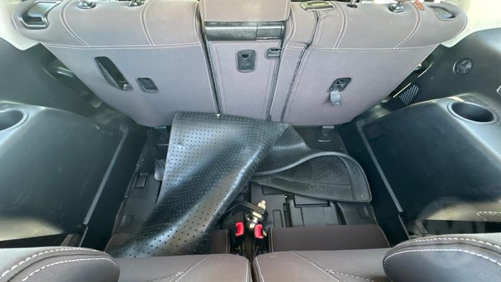Lazy Owl Image