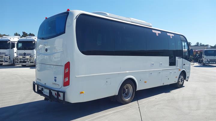 Lazy Owl Image
