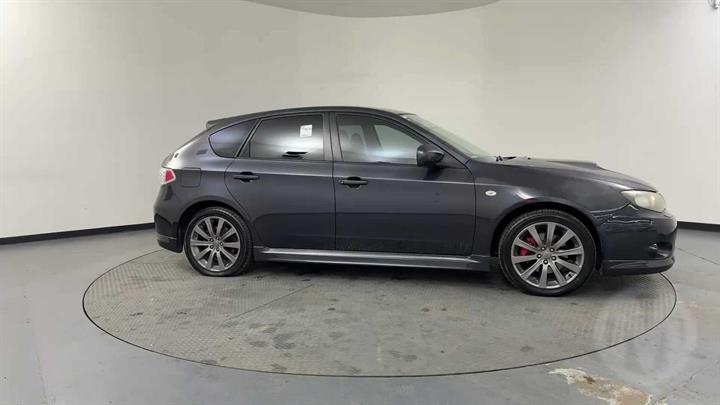 Lazy Owl Image