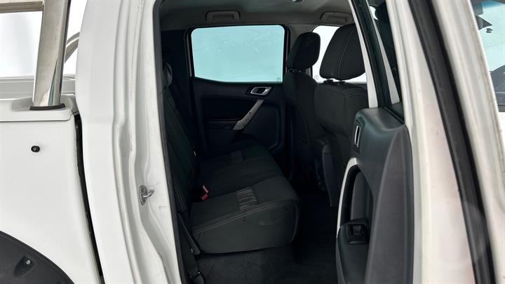 Lazy Owl Image