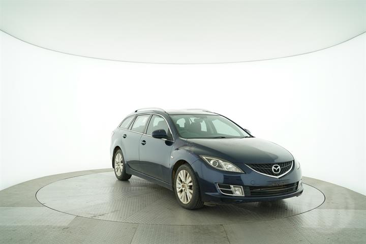 Lazy Owl Image