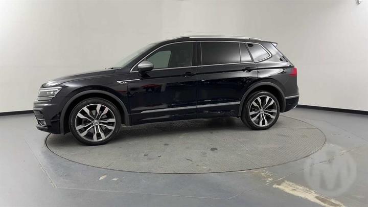Lazy Owl Image