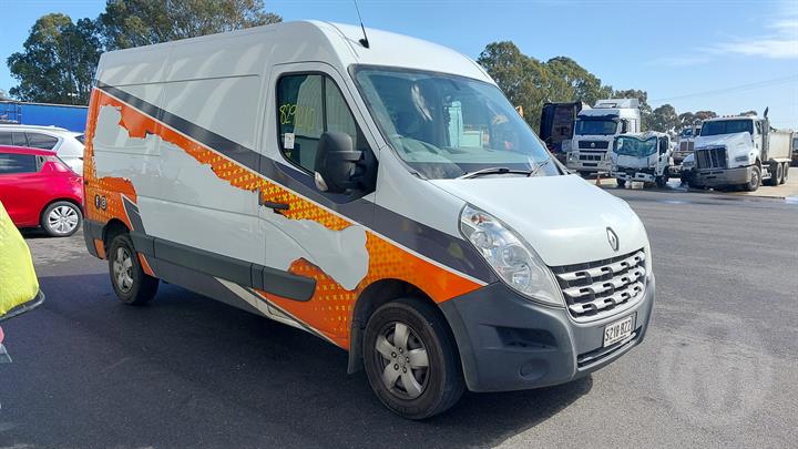 2013 Renault Master
