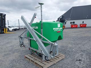 2023 Hustler LX890 Sprayer Photo