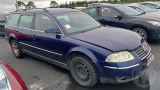 2005 Volkswagen Passat Station Wagon Photo