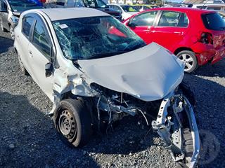 2013 Toyota Aqua Hatch Photo