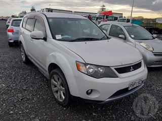 2010 Mitsubishi Outlander Station Wagon Photo