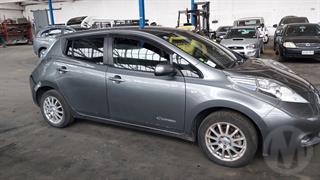2013 Nissan Leaf 24X Hatch Photo