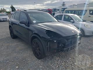 2016 Porsche Cayenne Diesel 3.0D/4WD/8AT Station Wagon Photo