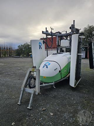 2016 FMR 2300RT Vineyard Sprayer Spray (Boom) Photo
