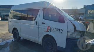 2006 Toyota Hiace Van Photo