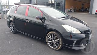2011 Toyota Prius Alpha 5D Station Wagon Photo
