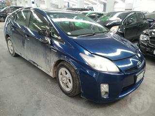 2010 Toyota Prius Hatch Photo