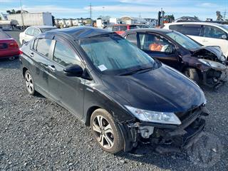 2015 Honda Grace Sedan Photo