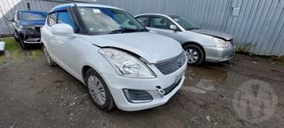 2015 Suzuki Swift Hatch Photo