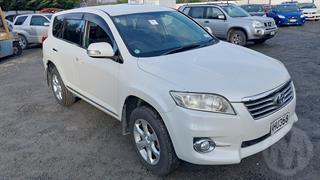 2011 Toyota Vanguard Station Wagon Photo