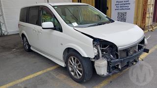 2005 Nissan Lafesta Station Wagon Photo