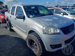 2013 GWM V240 2.4L D-cab 2WD 5M Dual Cab Chassis Photo